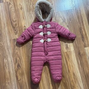 Nicole Miller Infant Snowsuit Size 6/9 months